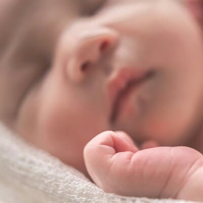 bébé paisible endormi